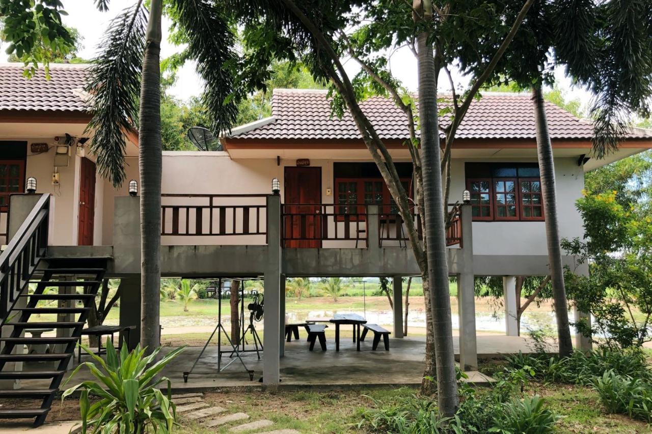 Resort Railumpoo Nakhon Sawan Buitenkant foto