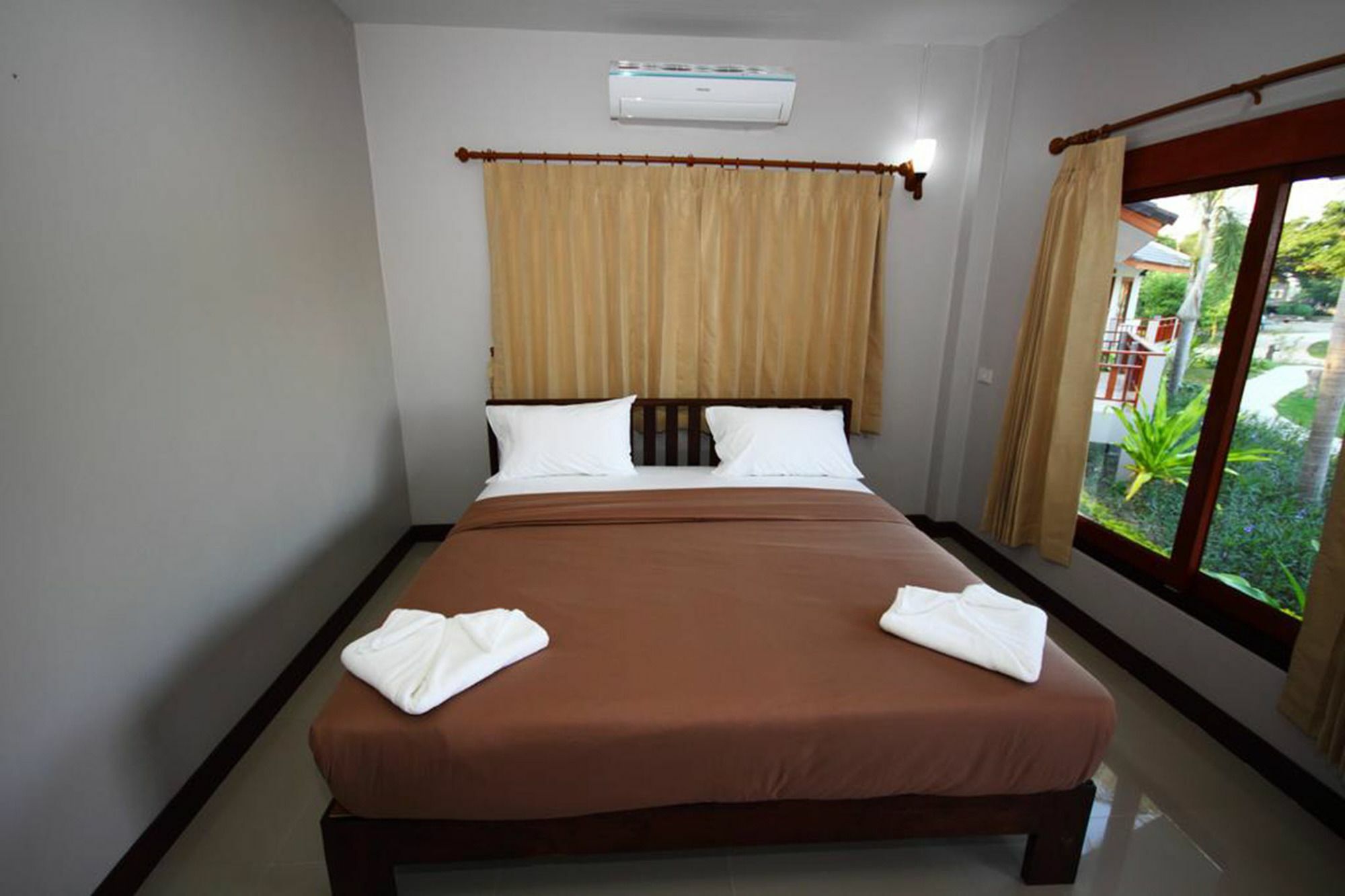 Resort Railumpoo Nakhon Sawan Buitenkant foto