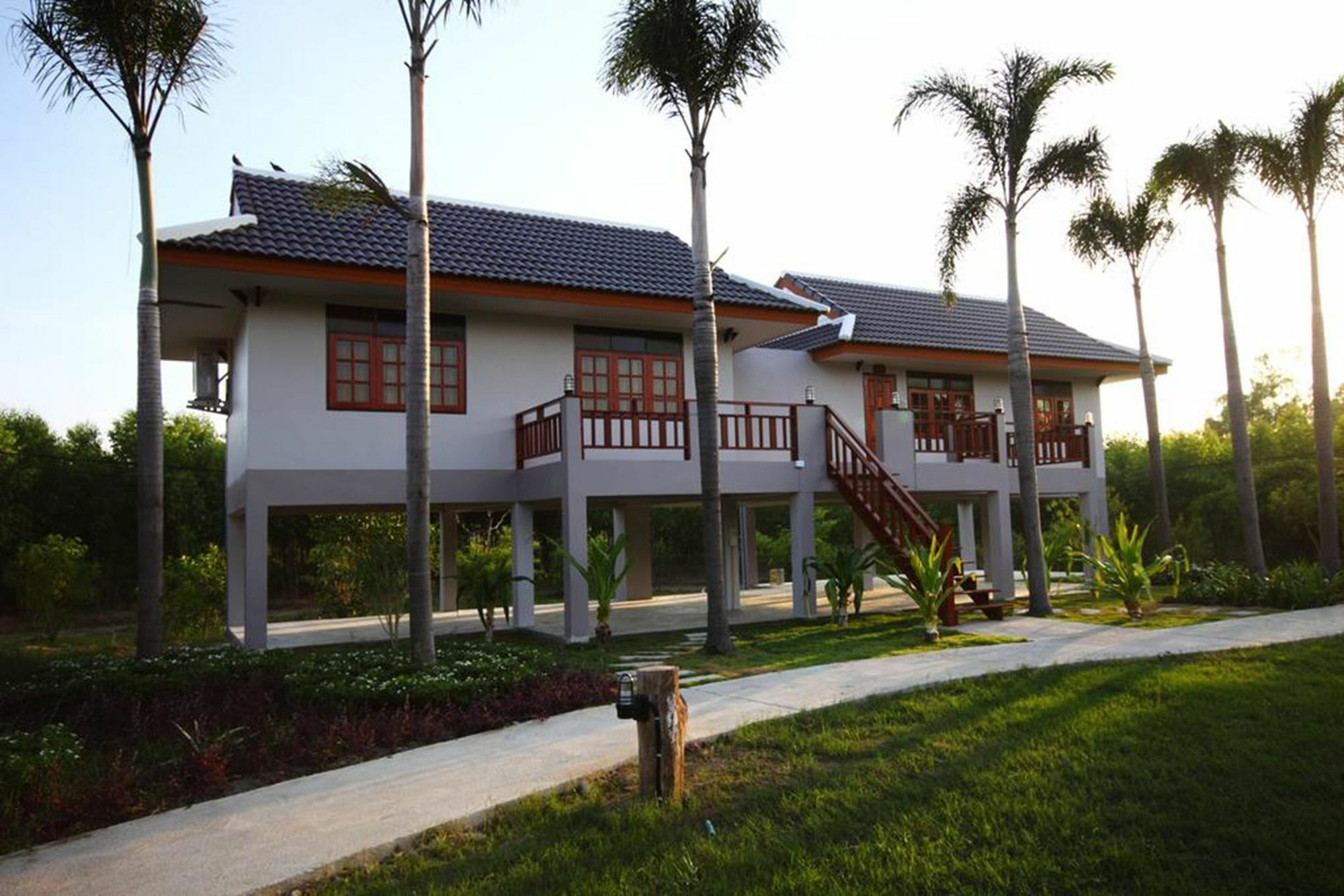 Resort Railumpoo Nakhon Sawan Buitenkant foto